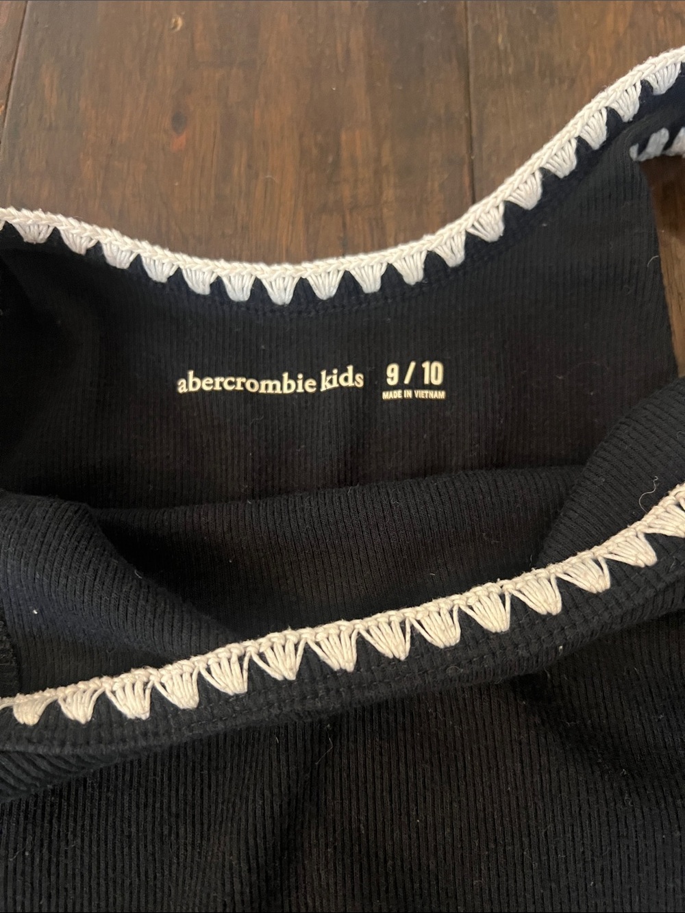 abercrombie kids Black Ribbed Tank with White Trim - Picture 2 of 3